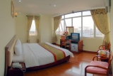 Cho thuê Nhà nghỉ 2 tầng, 15 PN, diện tích 250m2 đường Nguyễn Công Trứ
